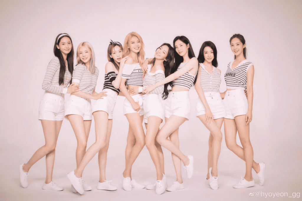 2nd generation Kpop girl group Girls Generation